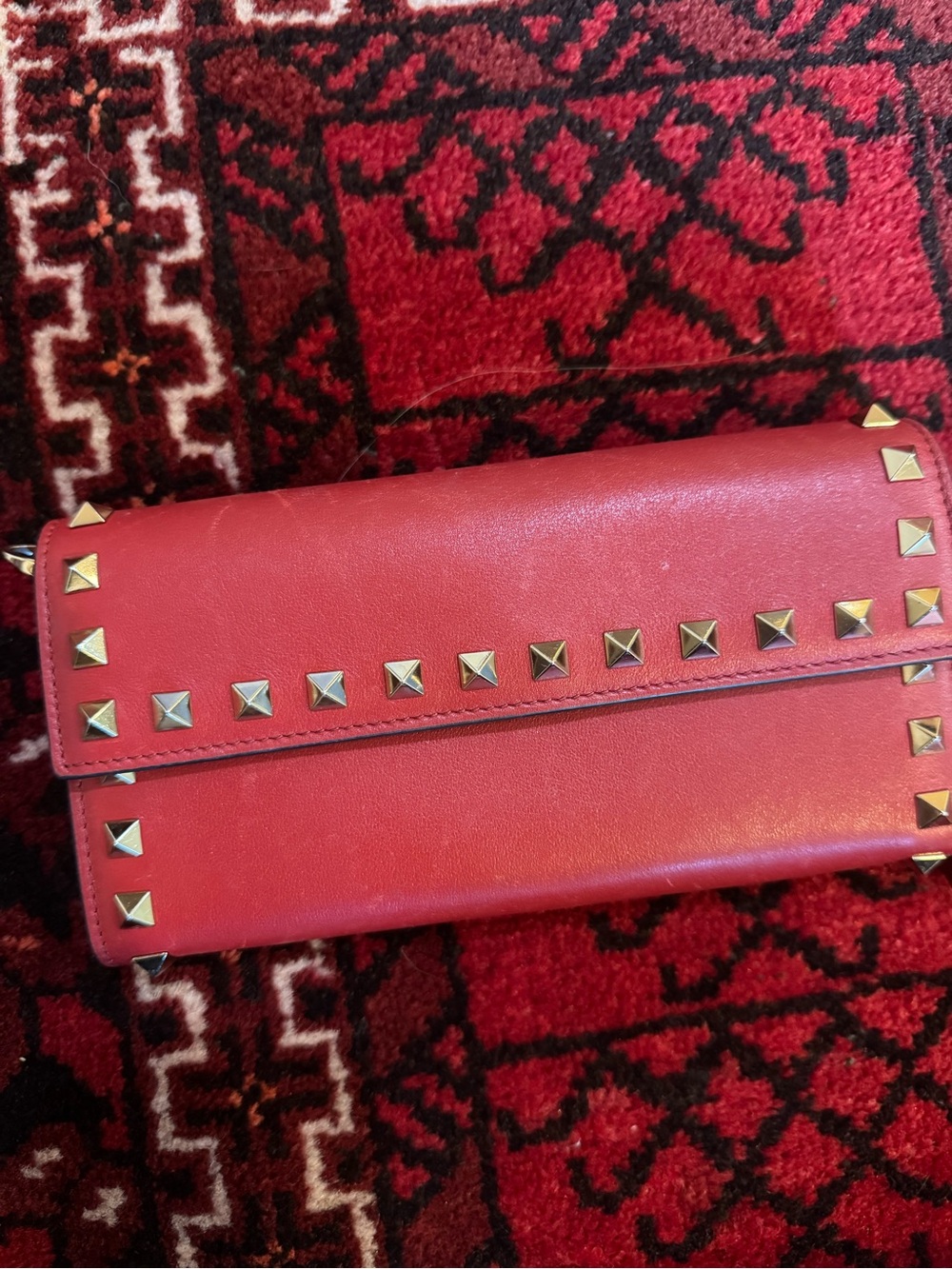 Valentino Garavani Red Rockstud Zip Wallet - Picture 6 of 8